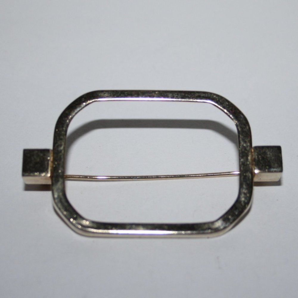 Vintage gold empty frame brooch